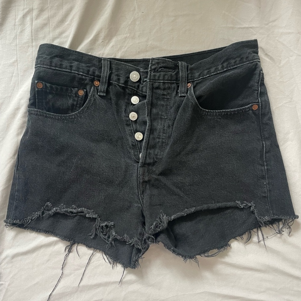 Levi 501 black shorts